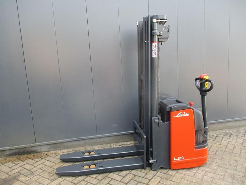 Linde L 20i - معدات تكديس: صور 2 Linde L 20i - معدات تكديس: صور 2