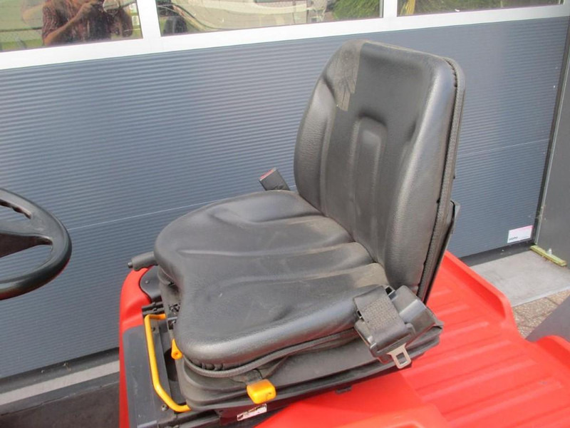 Linde P 60 - جرار السحب الكهربائي: صور 5 Linde P 60 - جرار السحب الكهربائي: صور 5