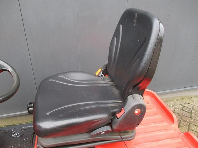 Linde P 60 - جرار السحب الكهربائي: صور 5 Linde P 60 - جرار السحب الكهربائي: صور 5