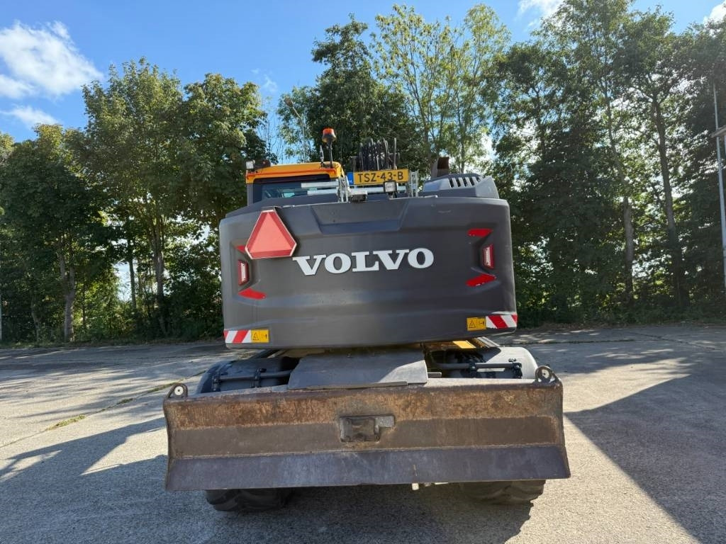 Volvo EWR 150 E - حفارة على عجلات: صور 5 Volvo EWR 150 E - حفارة على عجلات: صور 5