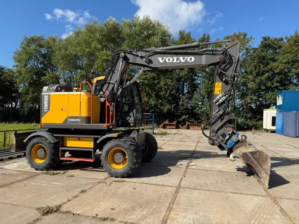 Volvo EWR 150 E - حفارة على عجلات: صور 2 Volvo EWR 150 E - حفارة على عجلات: صور 2