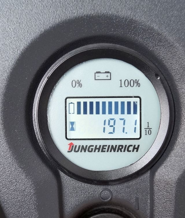Jungheinrich EJC M10 - معدات تكديس: صور 4 Jungheinrich EJC M10 - معدات تكديس: صور 4