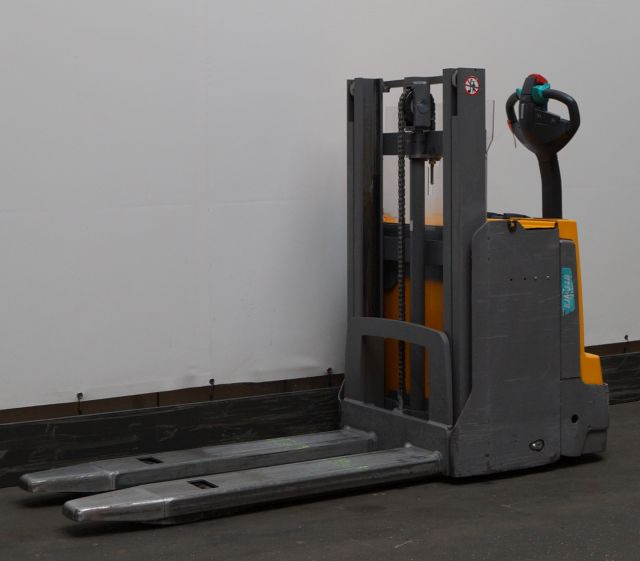 Jungheinrich EJD118 - معدات تكديس: صور 1 Jungheinrich EJD118 - معدات تكديس: صور 1