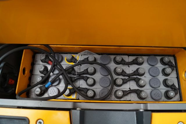 Jungheinrich EJD118 - معدات تكديس: صور 5 Jungheinrich EJD118 - معدات تكديس: صور 5