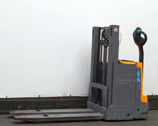 Jungheinrich EJD118 - معدات تكديس: صور 1 Jungheinrich EJD118 - معدات تكديس: صور 1