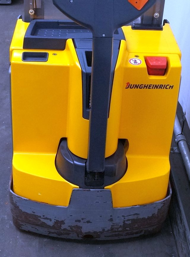 Jungheinrich EJD220 - معدات تكديس: صور 3 Jungheinrich EJD220 - معدات تكديس: صور 3
