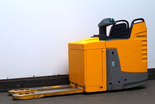 Jungheinrich ERE225 - معدات الرفع منخفض المستوى: صور 1 Jungheinrich ERE225 - معدات الرفع منخفض المستوى: صور 1