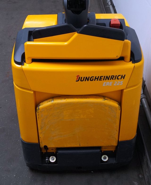 Jungheinrich ERE225 - معدات الرفع منخفض المستوى: صور 4 Jungheinrich ERE225 - معدات الرفع منخفض المستوى: صور 4