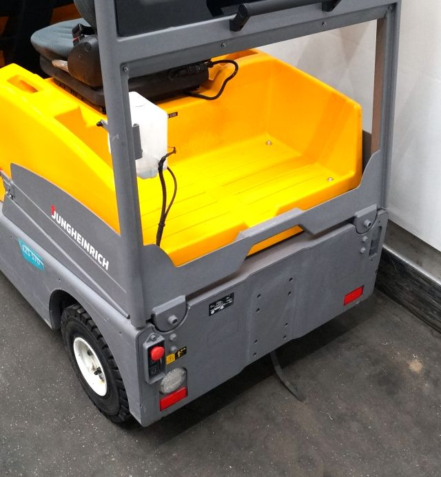 Jungheinrich EZS570 - جرار السحب الكهربائي: صور 4 Jungheinrich EZS570 - جرار السحب الكهربائي: صور 4