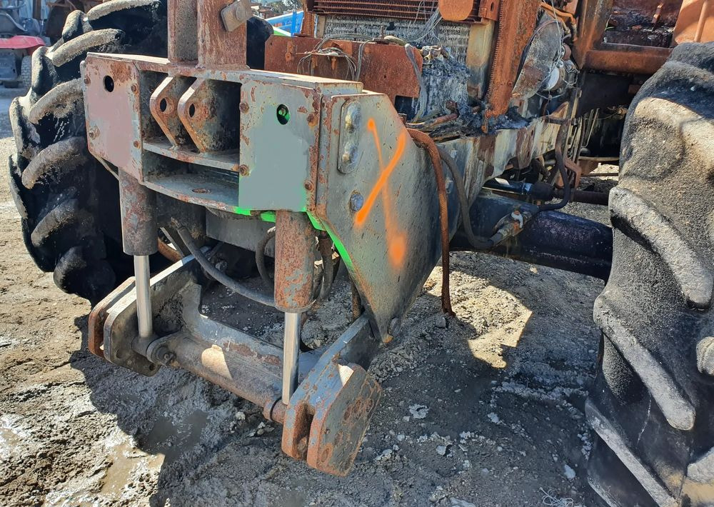 Claas Ares Renault 556 wał blok silnik głowica most zwolnica skrzynia - علبة التروس - الآلات والماكينات الزراعية: صور 3 Claas Ares Renault 556 wał blok silnik głowica most zwolnica skrzynia - علبة التروس - الآلات والماكينات الزراعية: صور 3