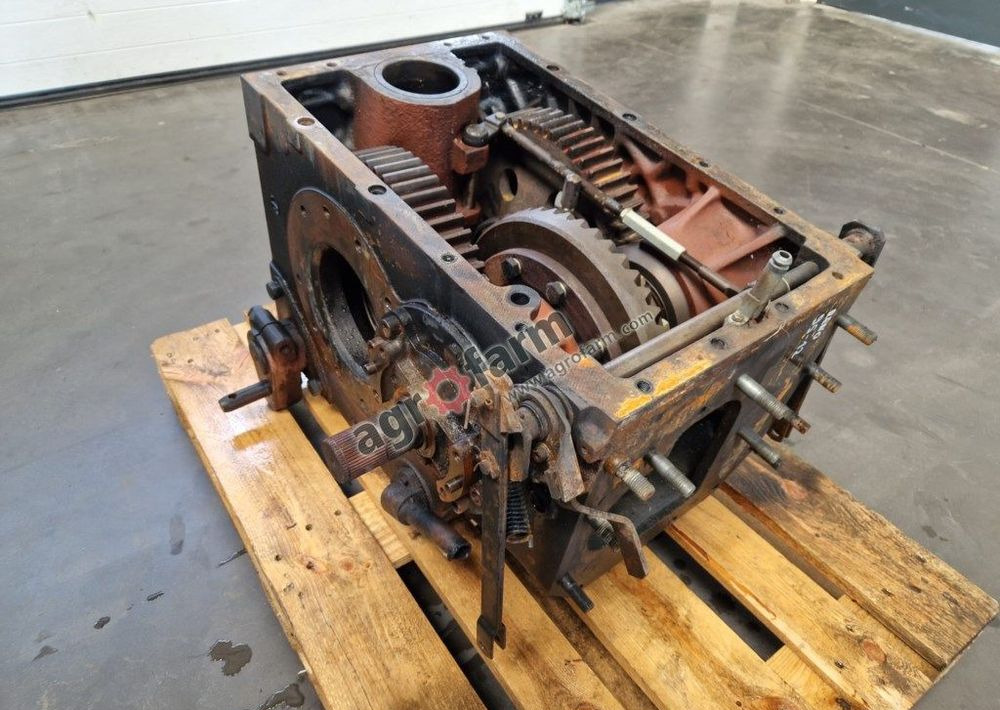 Tylny most Renault 95-12 - علبة التروس: صور 2 Tylny most Renault 95-12 - علبة التروس: صور 2