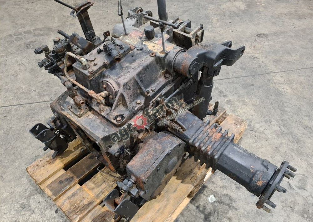 Tylny most Renault Ceres 85 - علبة التروس: صور 2 Tylny most Renault Ceres 85 - علبة التروس: صور 2