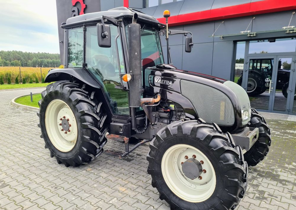 Valtra A93 - جرار: صور 3 Valtra A93 - جرار: صور 3