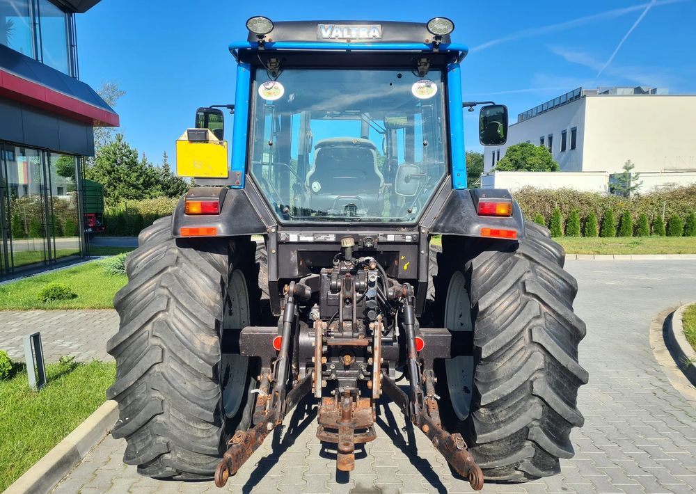 جرار Valtra A95: صور 8 جرار Valtra A95: صور 8