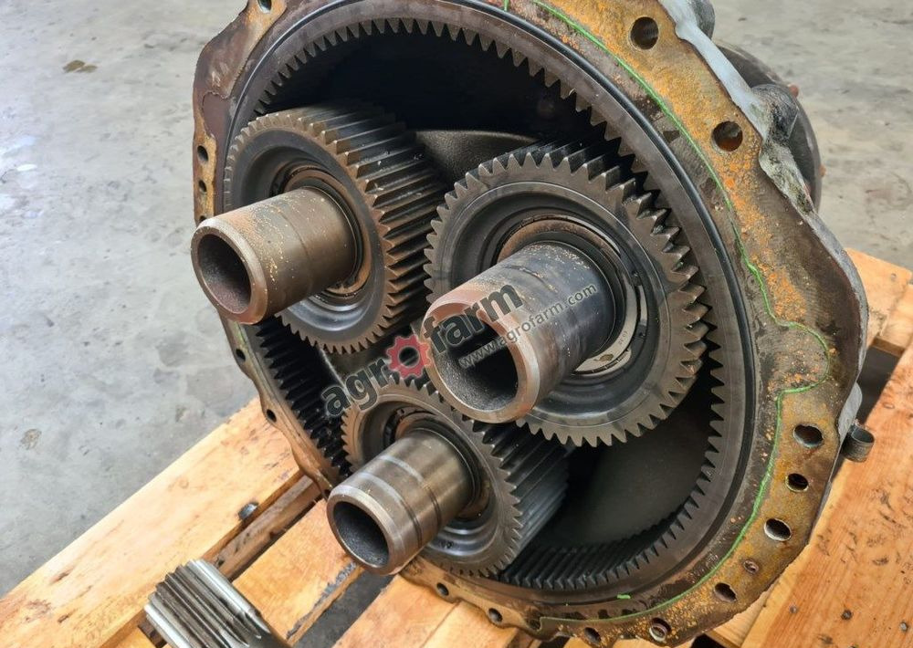 ZWOLNICA FENDT 824 VARIO SCR 934152150232 - نقل الحركة: صور 4 ZWOLNICA FENDT 824 VARIO SCR 934152150232 - نقل الحركة: صور 4