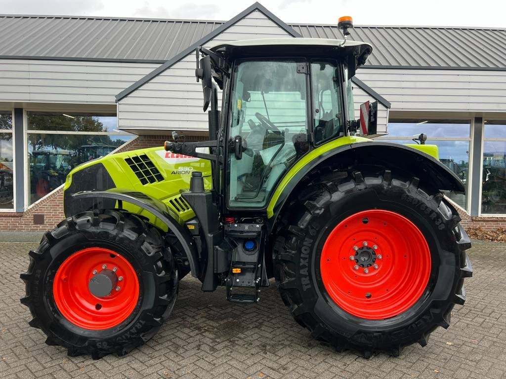 Claas Arion 530 CIS+ - جرار: صور 2 Claas Arion 530 CIS+ - جرار: صور 2