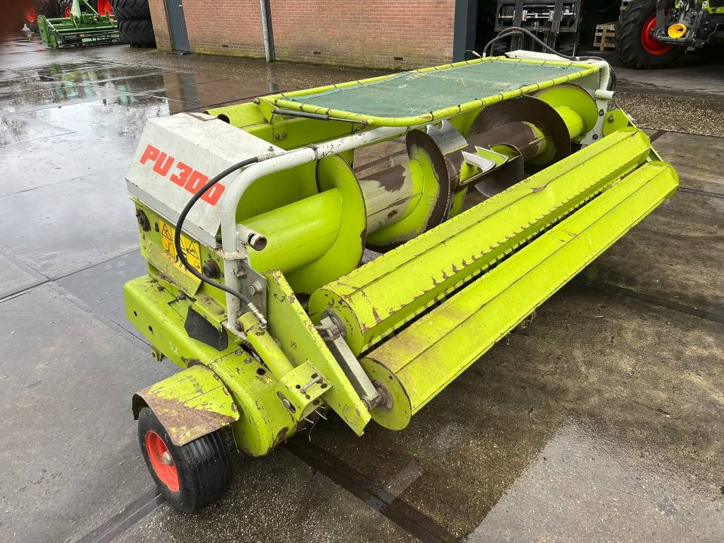 Claas PU 300 Gras pickup - معدات حصادة الأعلاف: صور 5 Claas PU 300 Gras pickup - معدات حصادة الأعلاف: صور 5