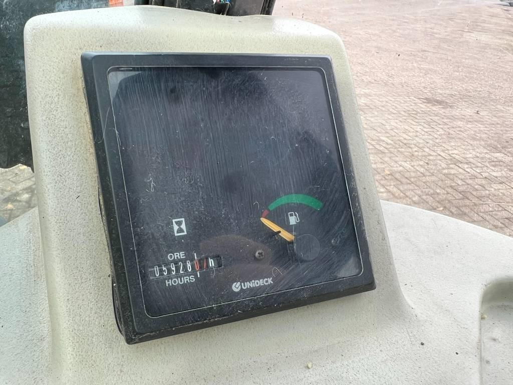 اللودر بعجل Kramer 318: صور 14 اللودر بعجل Kramer 318: صور 14