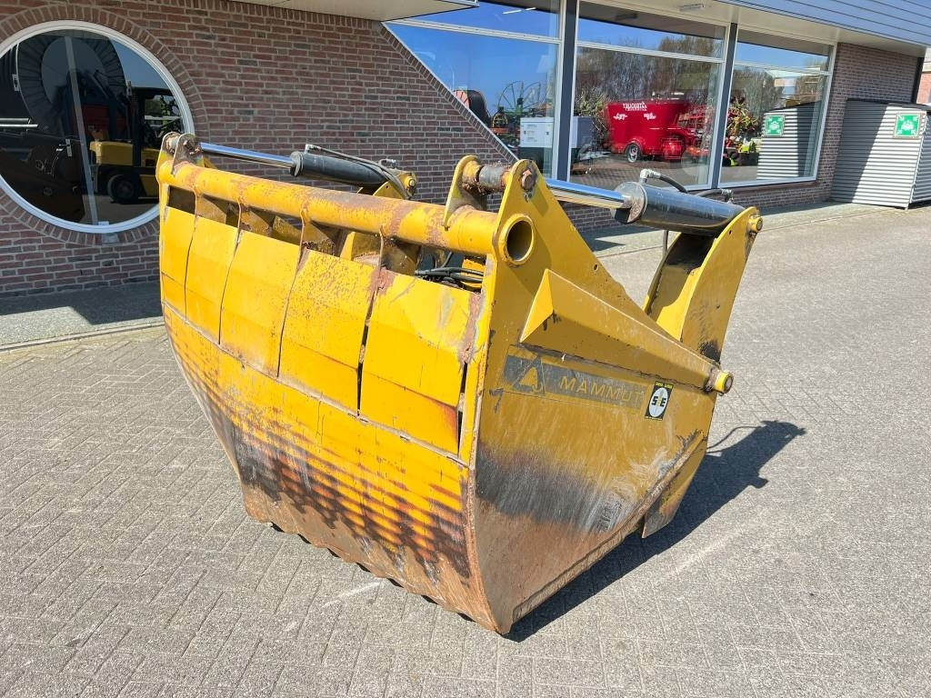 Mammut SC 220 H Kuilhapper - المعدات لتربية الماشية: صور 1 Mammut SC 220 H Kuilhapper - المعدات لتربية الماشية: صور 1