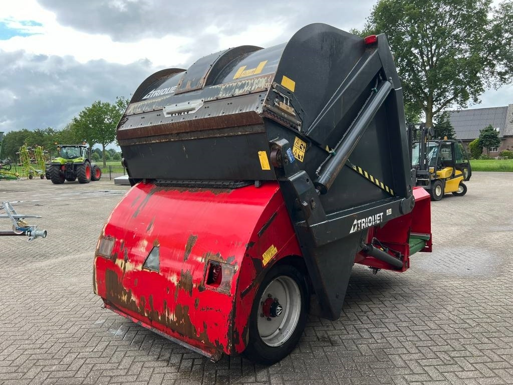 Trioliet TRIOMIX 1-1200 - آلة خلط وتوزيع الأعلاف: صور 5 Trioliet TRIOMIX 1-1200 - آلة خلط وتوزيع الأعلاف: صور 5