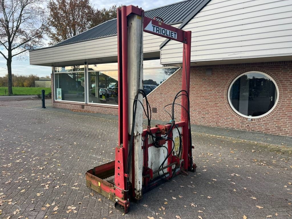 Trioliet TU 195 Kuilvoersnijder - المعدات لتربية الماشية: صور 2 Trioliet TU 195 Kuilvoersnijder - المعدات لتربية الماشية: صور 2