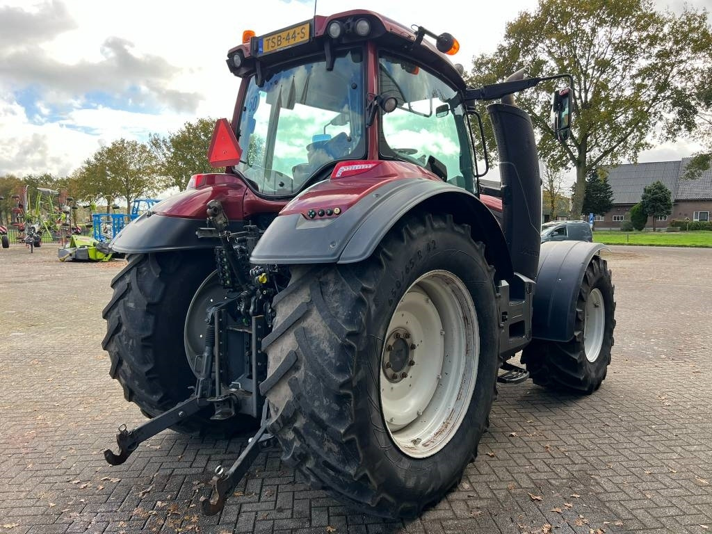 Valtra T 174 Versu - جرار: صور 5 Valtra T 174 Versu - جرار: صور 5