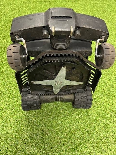 WIPER I 180S ROBOTMAAIER - جزازة المروج: صور 3 WIPER I 180S ROBOTMAAIER - جزازة المروج: صور 3