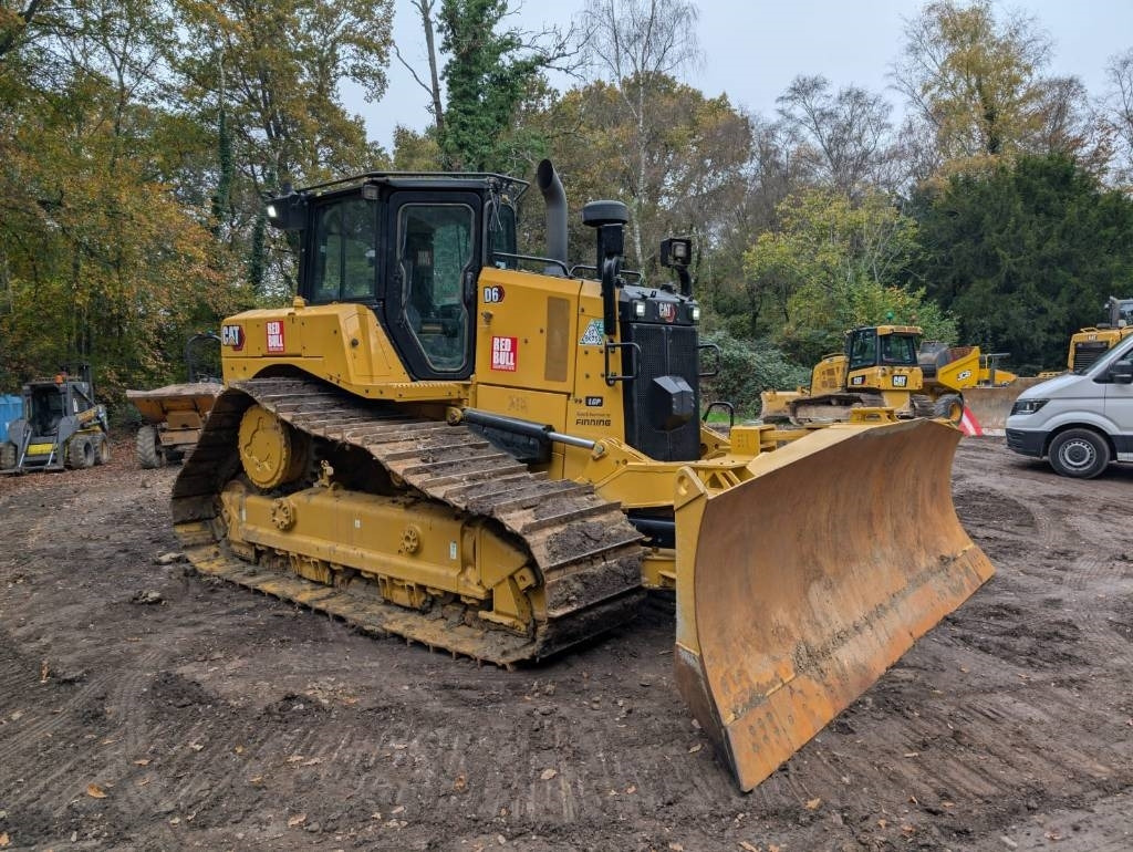 بلدوزر CAT D 6 LGP: صور 1