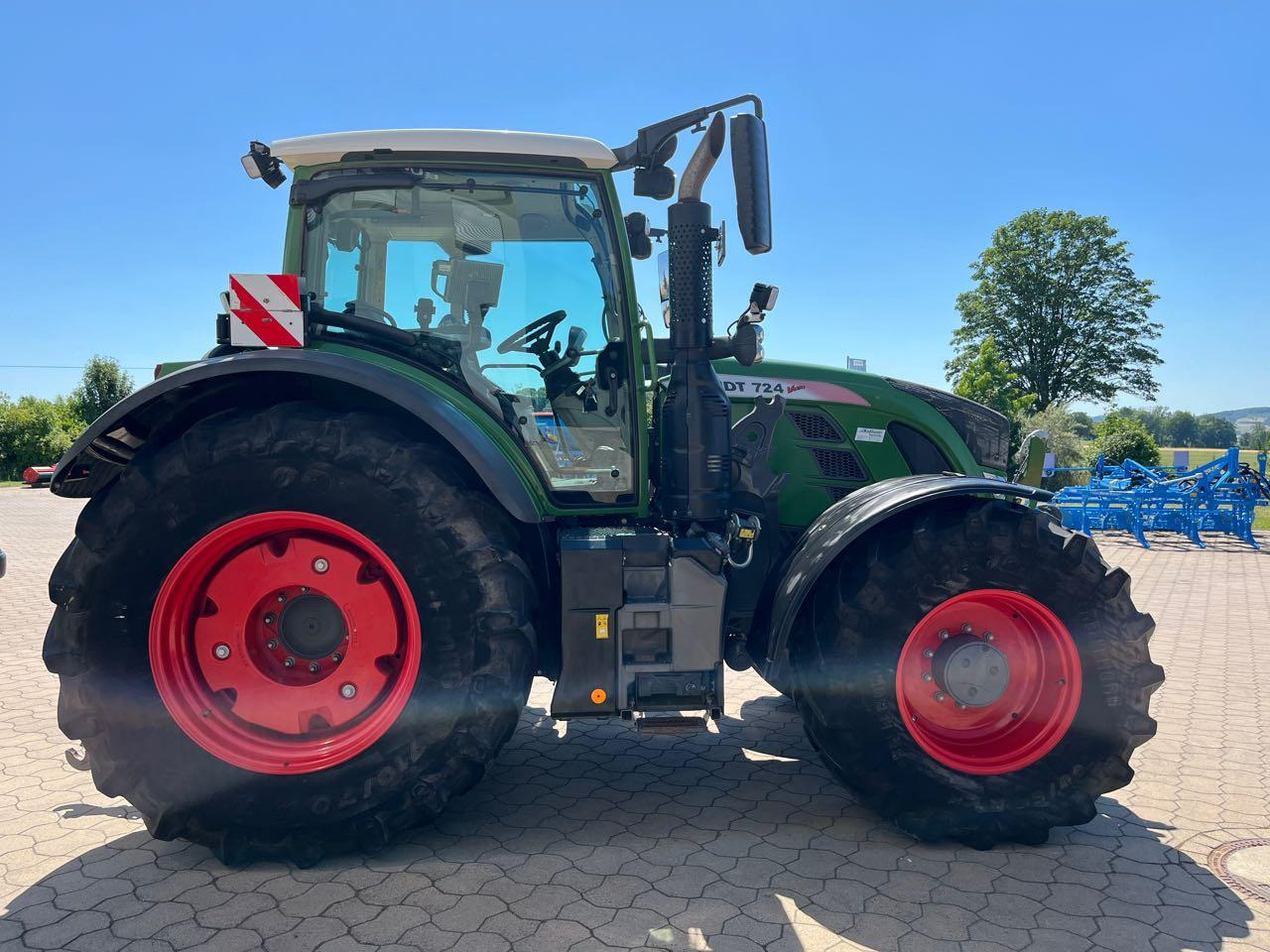Fendt 724 Vario S4 - جرار: صور 2 Fendt 724 Vario S4 - جرار: صور 2