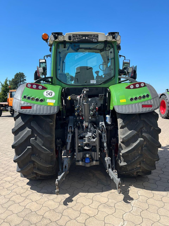 Fendt 724 Vario S4 - جرار: صور 4 Fendt 724 Vario S4 - جرار: صور 4