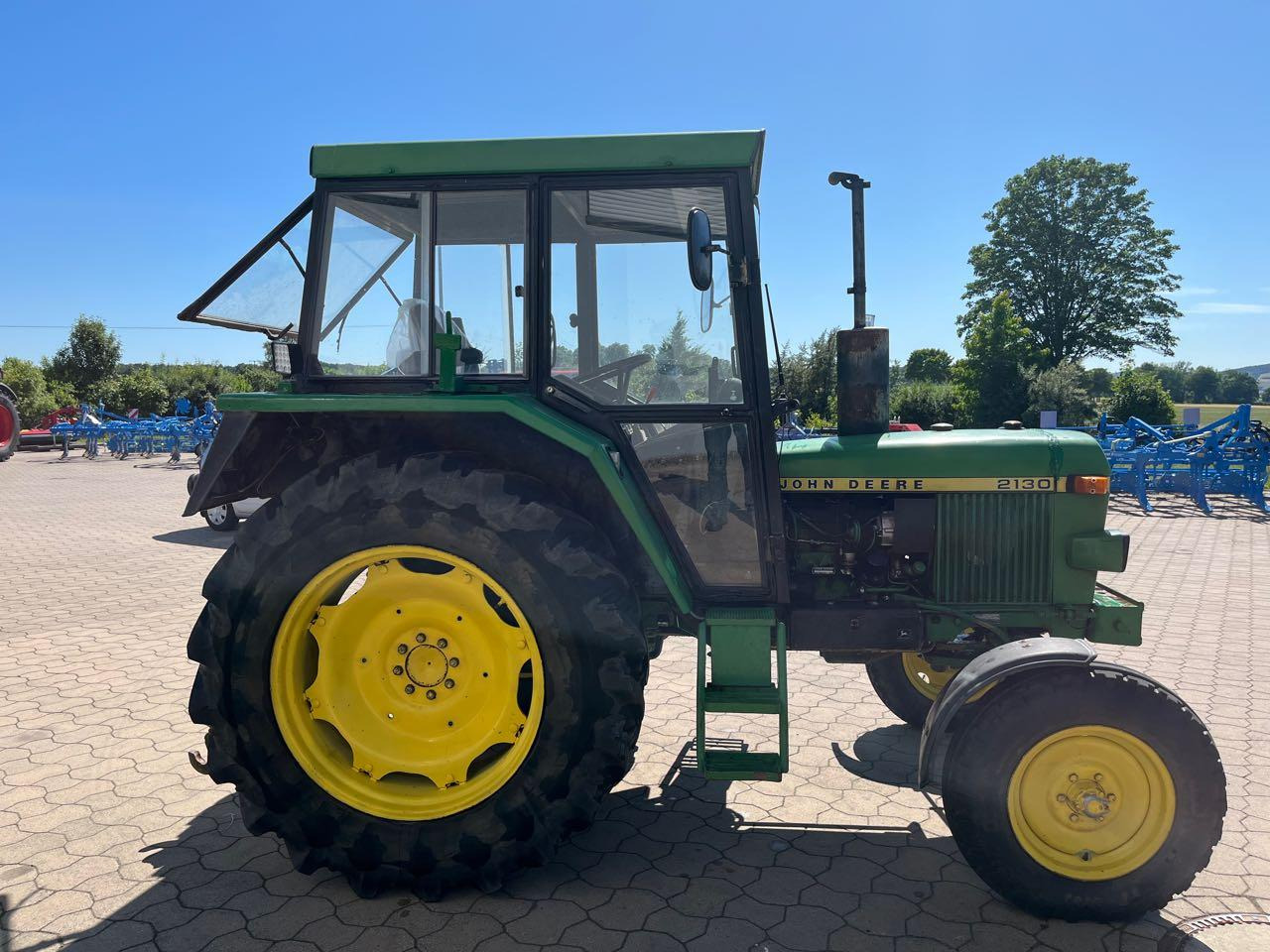 John Deere 2130 S - جرار: صور 2 John Deere 2130 S - جرار: صور 2