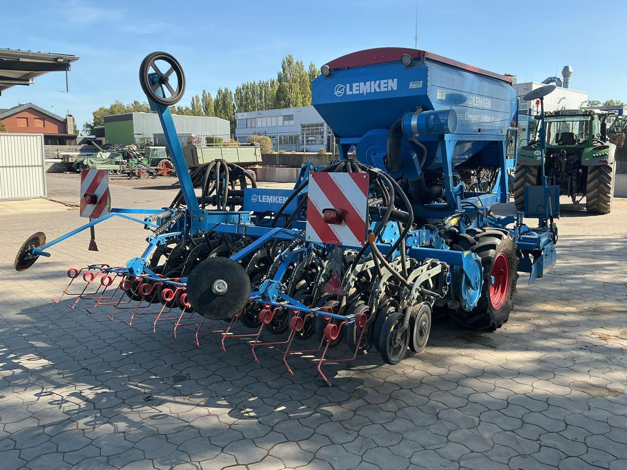 Lemken Compact Solitair 9/300 Z - الة بذر: صور 5 Lemken Compact Solitair 9/300 Z - الة بذر: صور 5