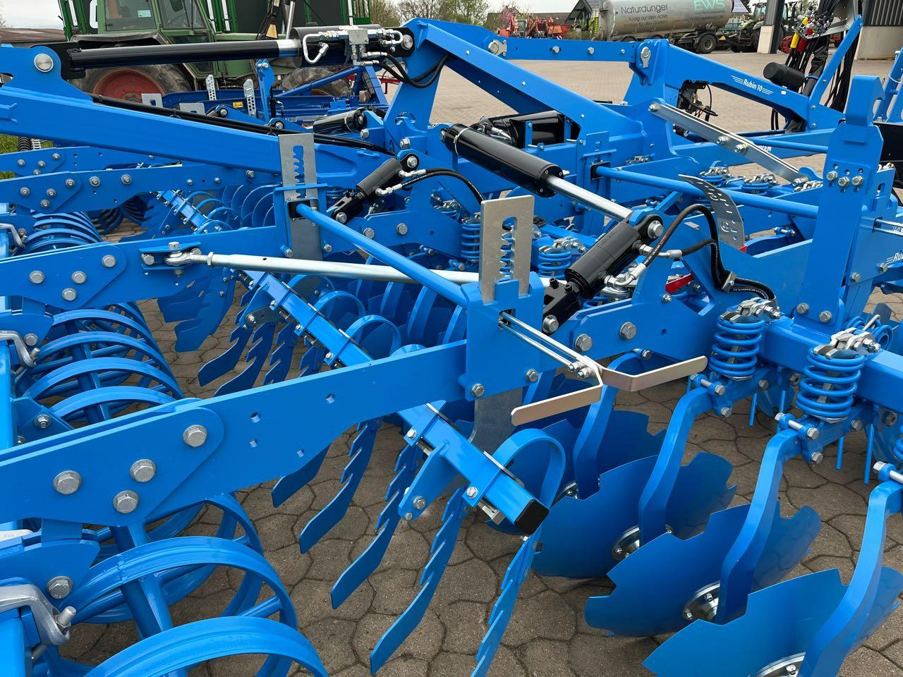 Lemken Rubin 10 TF/500 - قرص مسلفة: صور 5 Lemken Rubin 10 TF/500 - قرص مسلفة: صور 5