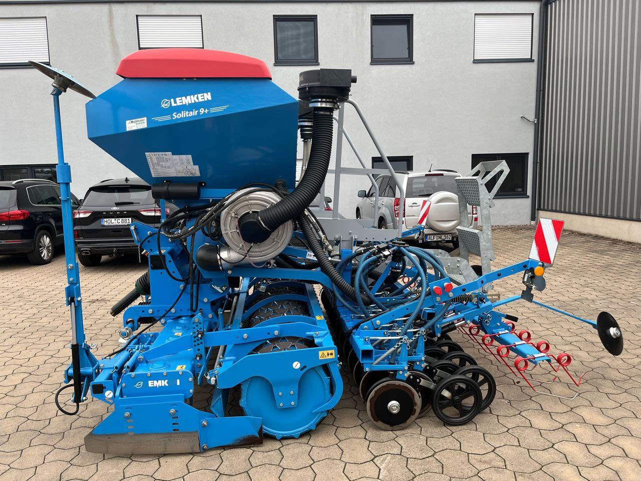 Lemken Zirkon 12 / Solitär 9-300 - الة بذر: صور 5 Lemken Zirkon 12 / Solitär 9-300 - الة بذر: صور 5
