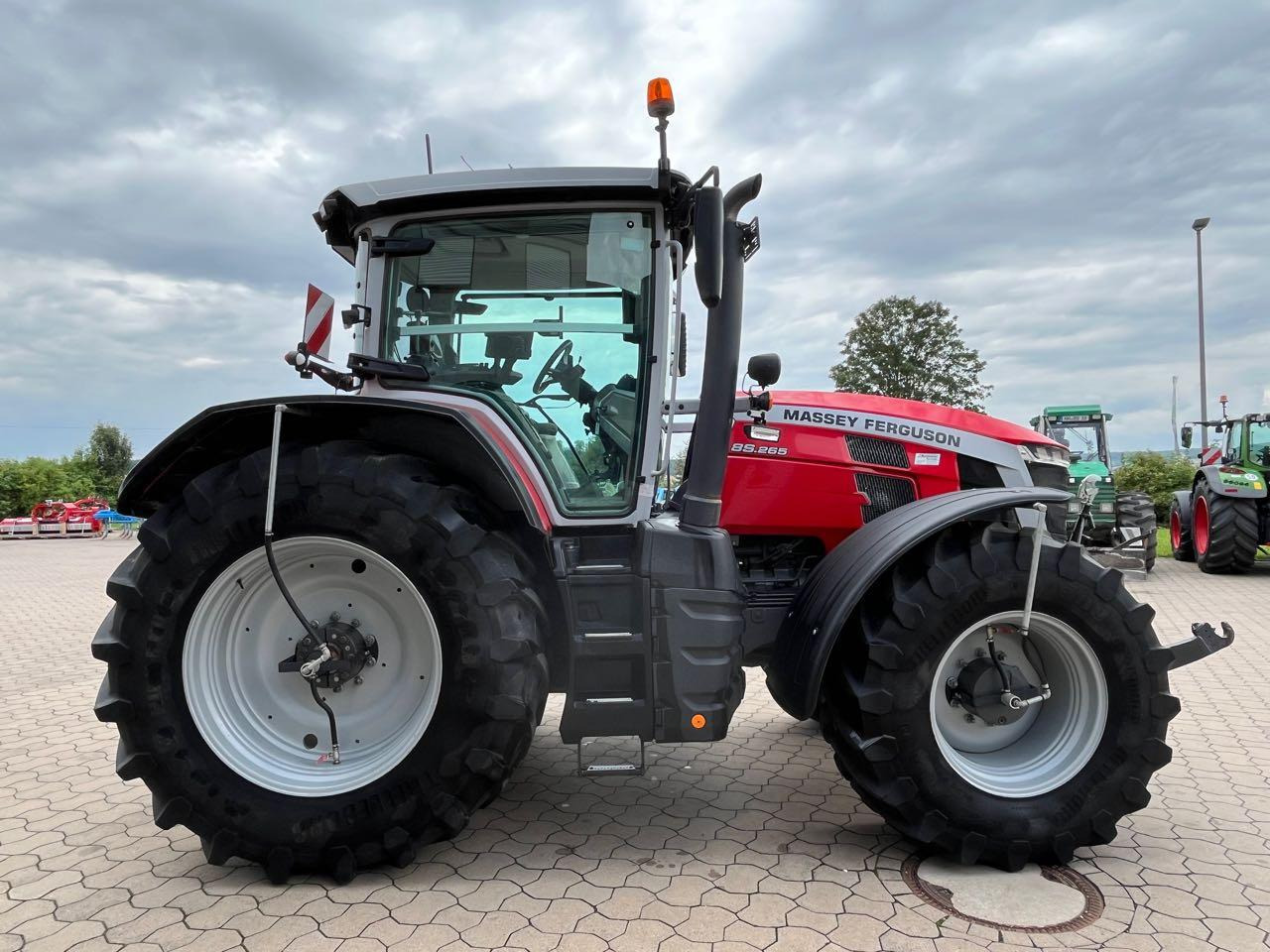 Massey Ferguson 8S.265 Dyna E-Power Exclusive - جرار: صور 2 Massey Ferguson 8S.265 Dyna E-Power Exclusive - جرار: صور 2