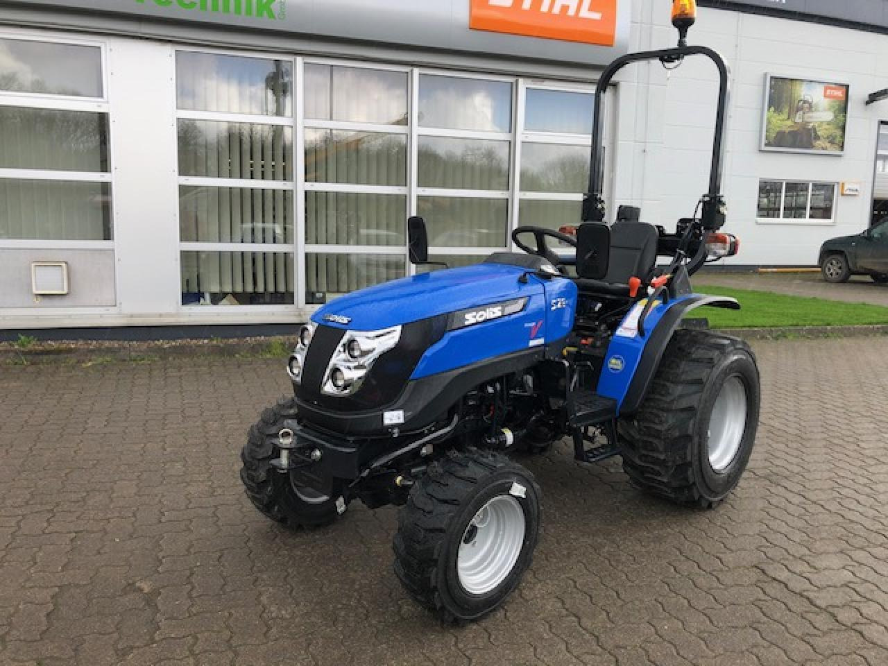 Solis 26+ Seitenschalter - جرار: صور 1 Solis 26+ Seitenschalter - جرار: صور 1