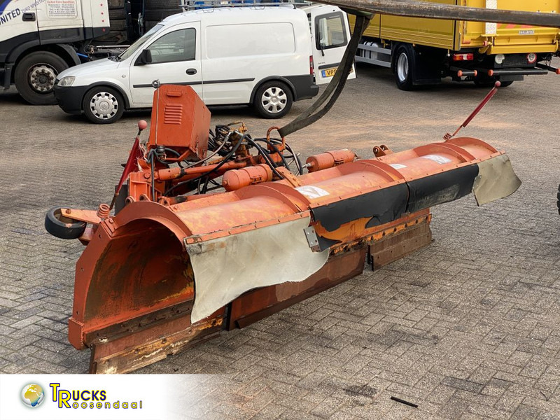 Assaloni + snow shovel AC5565 - كاسحة ثلوج: صور 1 Assaloni + snow shovel AC5565 - كاسحة ثلوج: صور 1