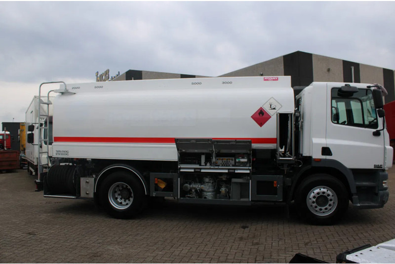 DAF CF 85.430 + PUMP/METERS + 4 COMPART / 15.000 LITER + COMPLETE SYSTEM WORKING - شاحنة صهريج: صور 3 DAF CF 85.430 + PUMP/METERS + 4 COMPART / 15.000 LITER + COMPLETE SYSTEM WORKING - شاحنة صهريج: صور 3