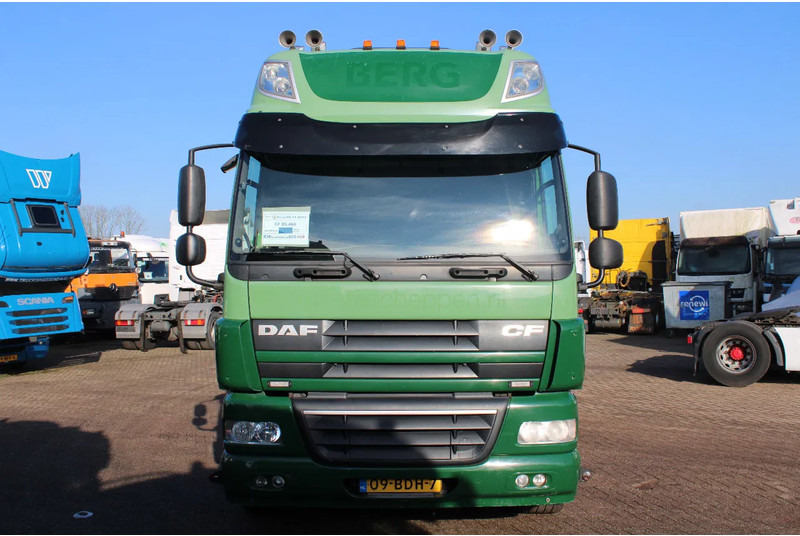 DAF CF 85.460 8X4 + 30 TON VDL hook + euro 5 - شاحنة ذات الخطاف: صور 2 DAF CF 85.460 8X4 + 30 TON VDL hook + euro 5 - شاحنة ذات الخطاف: صور 2