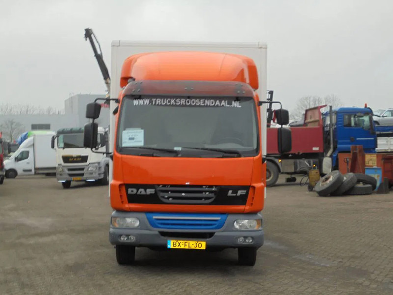 DAF LF 45 210 + 12T + Euro 5 + Dhollandia Lift - بصندوق مغلق شاحنة: صور 2 DAF LF 45 210 + 12T + Euro 5 + Dhollandia Lift - بصندوق مغلق شاحنة: صور 2