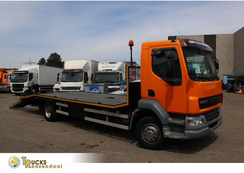 DAF LF 55.220 + HYDROLIC RAMPS + MANUAL - شاحنة نقل سيارات شاحنة: صور 1 DAF LF 55.220 + HYDROLIC RAMPS + MANUAL - شاحنة نقل سيارات شاحنة: صور 1