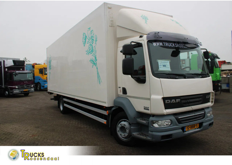 DAF LF 55.250 + euro 5 + lift + 16t - بصندوق مغلق شاحنة: صور 1 DAF LF 55.250 + euro 5 + lift + 16t - بصندوق مغلق شاحنة: صور 1