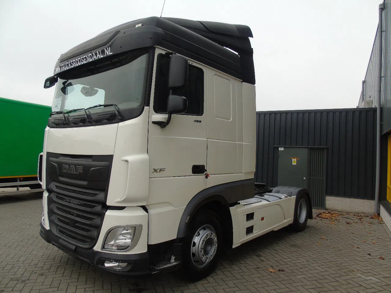 DAF XF 106.480 + EURO 6 + SPOILER - شاحنة جرار: صور 2 DAF XF 106.480 + EURO 6 + SPOILER - شاحنة جرار: صور 2