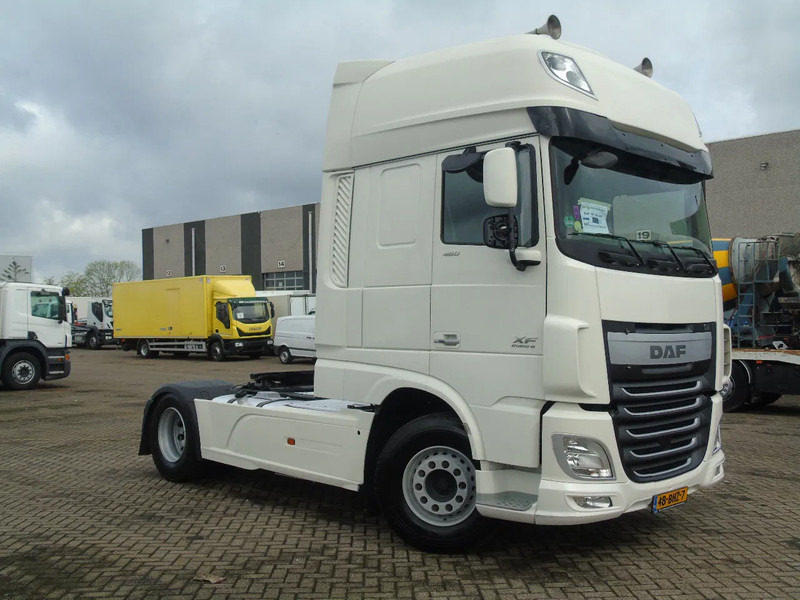 DAF XF 460 + EURO 6 - شاحنة جرار: صور 2 DAF XF 460 + EURO 6 - شاحنة جرار: صور 2