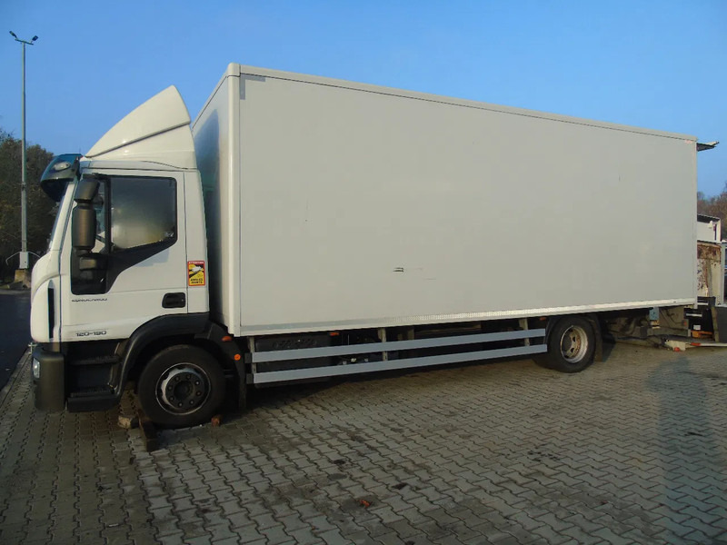 Iveco Eurocargo 120E19 + euro 6 + lift + BROKEN ENGINE - بصندوق مغلق شاحنة: صور 2 Iveco Eurocargo 120E19 + euro 6 + lift + BROKEN ENGINE - بصندوق مغلق شاحنة: صور 2
