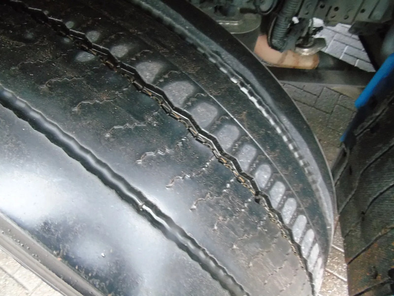 شاحنة نقل سيارات شاحنة Iveco Stralis 310 EEV + HYDRO RAMPS + 6X2 + EURO 5: صور 19 شاحنة نقل سيارات شاحنة Iveco Stralis 310 EEV + HYDRO RAMPS + 6X2 + EURO 5: صور 19