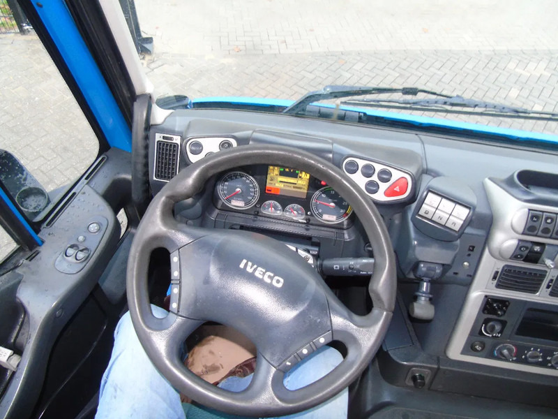 شاحنة نقل سيارات شاحنة Iveco Stralis 310 EEV + HYDRO RAMPS + 6X2 + EURO 5: صور 17 شاحنة نقل سيارات شاحنة Iveco Stralis 310 EEV + HYDRO RAMPS + 6X2 + EURO 5: صور 17