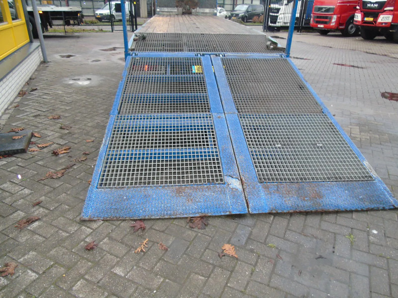 Iveco Stralis 310 EEV + HYDRO RAMPS + 6X2 + EURO 5 - شاحنة نقل سيارات شاحنة: صور 4 Iveco Stralis 310 EEV + HYDRO RAMPS + 6X2 + EURO 5 - شاحنة نقل سيارات شاحنة: صور 4