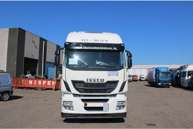 Iveco Stralis 420 + EURO 6 - شاحنة جرار: صور 4 Iveco Stralis 420 + EURO 6 - شاحنة جرار: صور 4