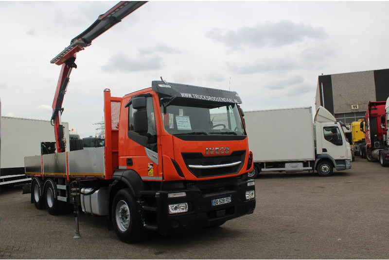 Iveco Stralis 420 + FASSI F185A.2.23 + 6X2 + REMOTE - شاحنة كرين: صور 4 Iveco Stralis 420 + FASSI F185A.2.23 + 6X2 + REMOTE - شاحنة كرين: صور 4